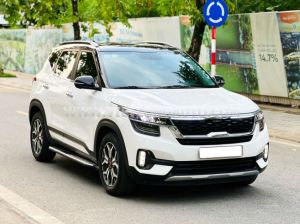 Xe Kia Seltos Premium 1.6 AT 2022 Trắng, Nội Thất Kem