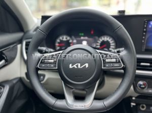 Xe Kia Seltos Premium 1.6 AT 2022 Trắng, Nội Thất Kem