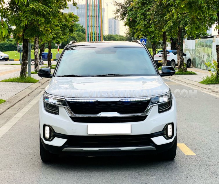 Kia Seltos Premium 1.6 AT 2022 Trắng, Nội Thất Kem