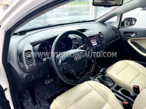 Xe Kia Cerato 1.6 AT 2017 Trắng, Nội Thất Kem