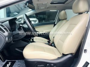 Xe Kia Cerato 1.6 AT 2017 Trắng, Nội Thất Kem
