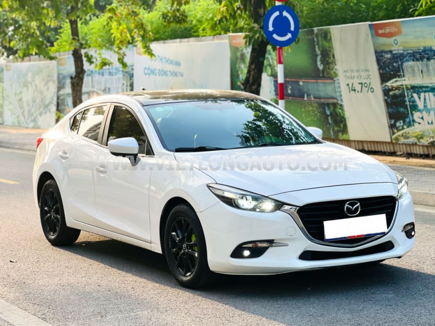 Mazda 3 1.5L Luxury 2019 Trắng, Nội Thất Đen