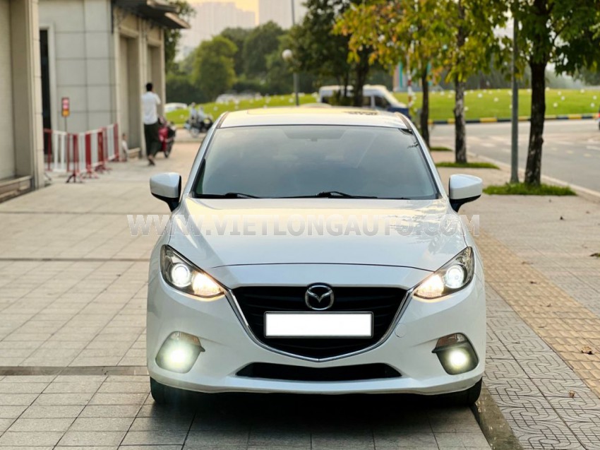 Mazda 3 1.5 AT 2016 Trắng, Nội Thất Trắng