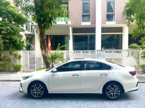 Xe Kia Cerato 1.6 AT Luxury 2021 Trắng, Nội Thất Kem