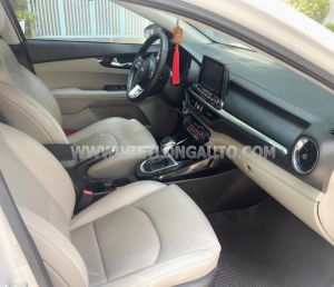 Xe Kia Cerato 1.6 AT Luxury 2021 Trắng, Nội Thất Kem